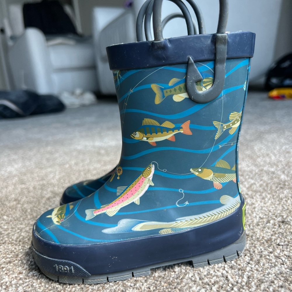 Toddler size 6 Western Chief rain boots. Only worn twice.